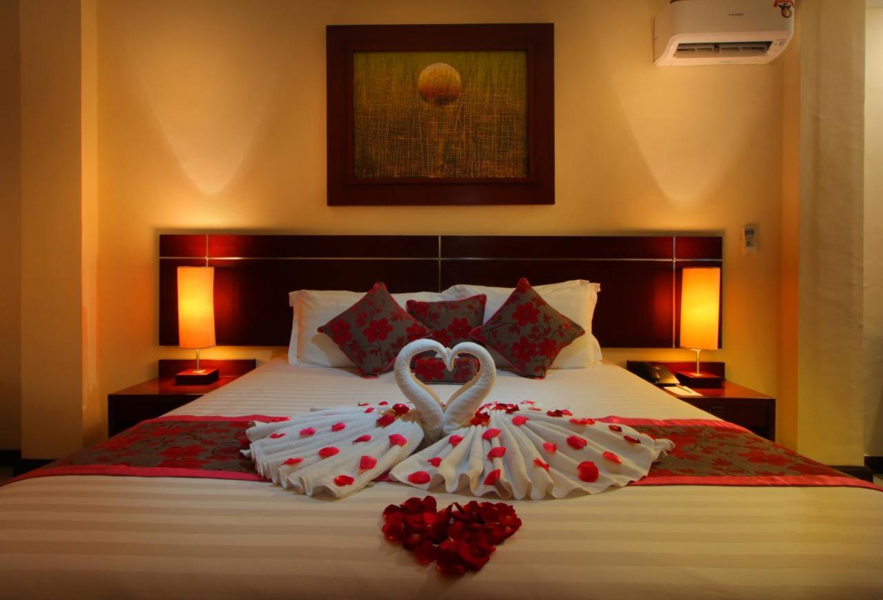 Adi Dharma Hotel Legian Экстерьер фото