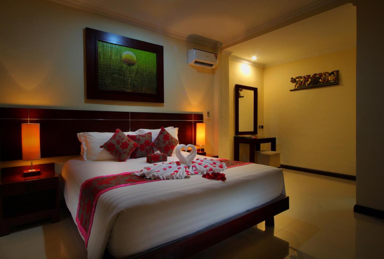 Adi Dharma Hotel Legian Экстерьер фото