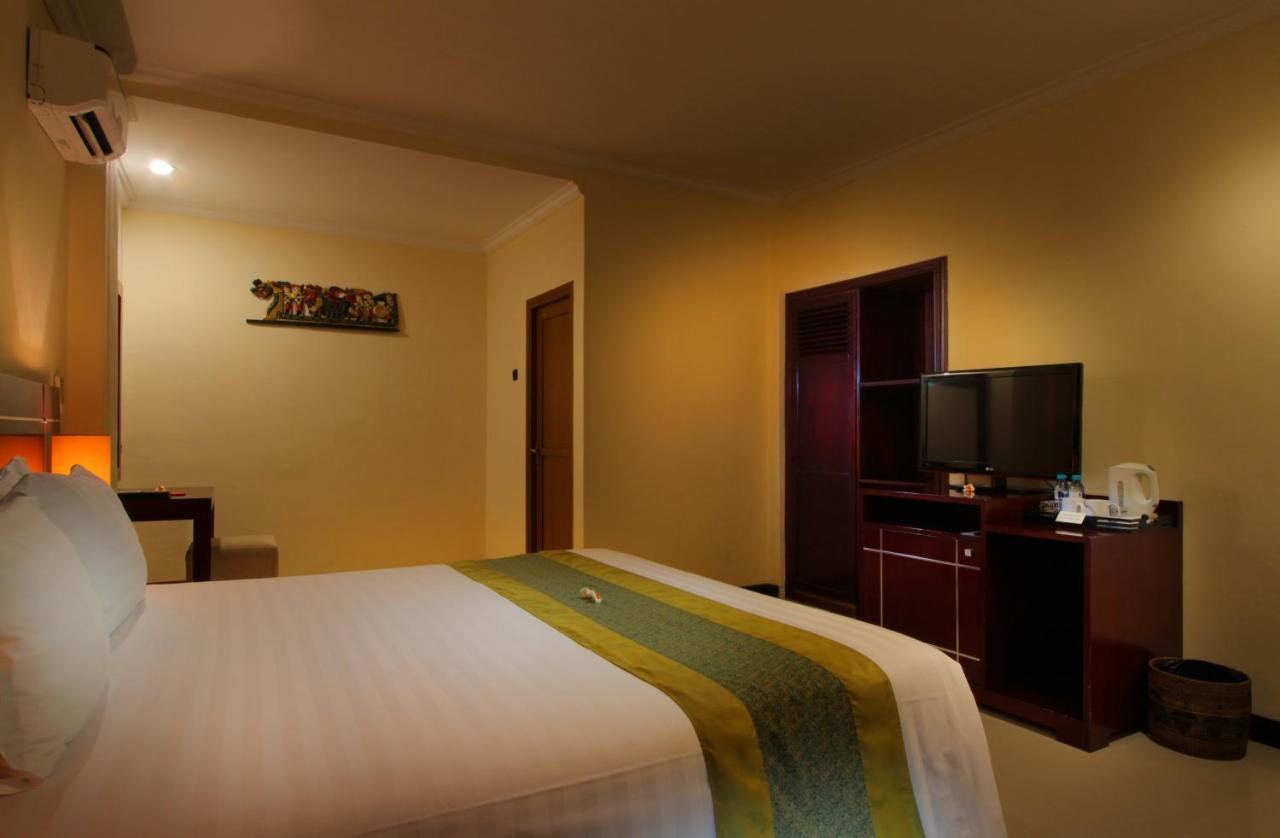 Adi Dharma Hotel Legian Экстерьер фото