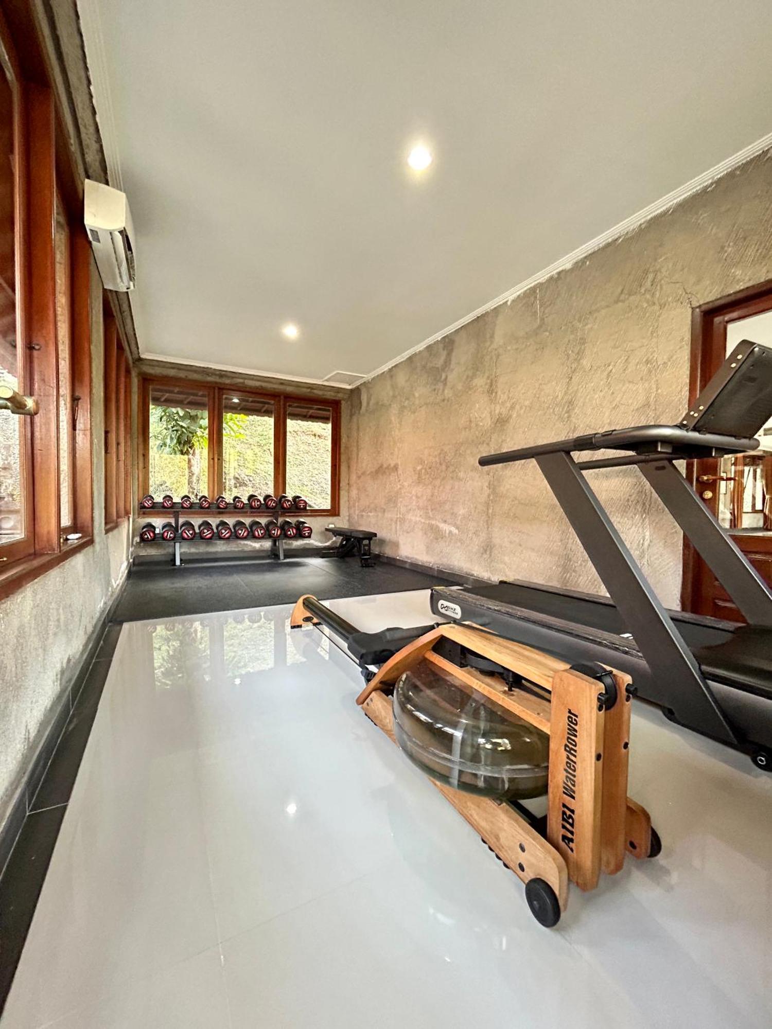Adi Dharma Hotel Legian Экстерьер фото
