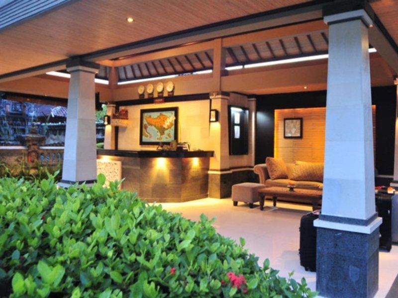 Adi Dharma Hotel Legian Экстерьер фото
