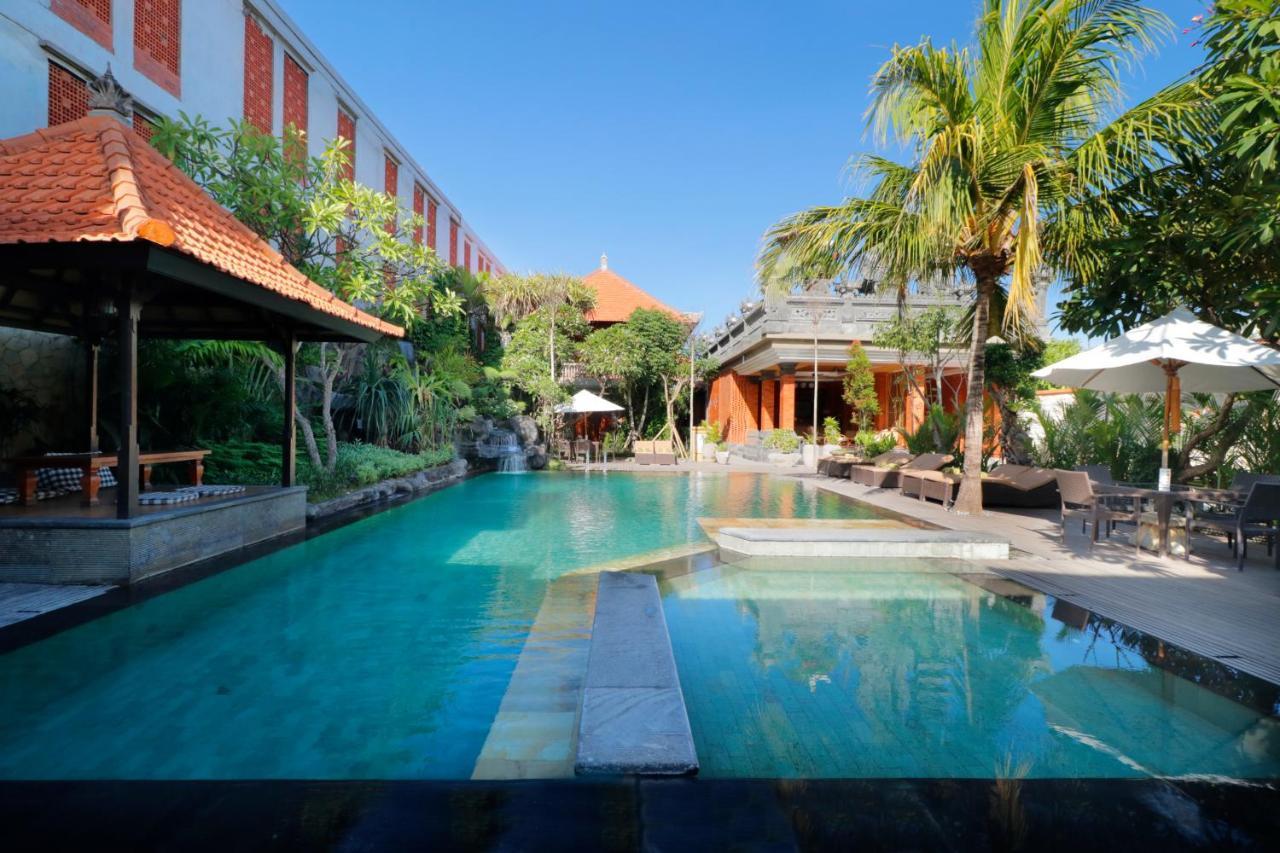 Adi Dharma Hotel Legian Экстерьер фото