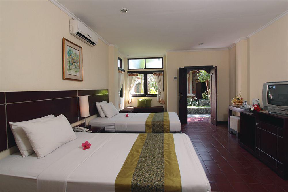 Adi Dharma Hotel Legian Экстерьер фото